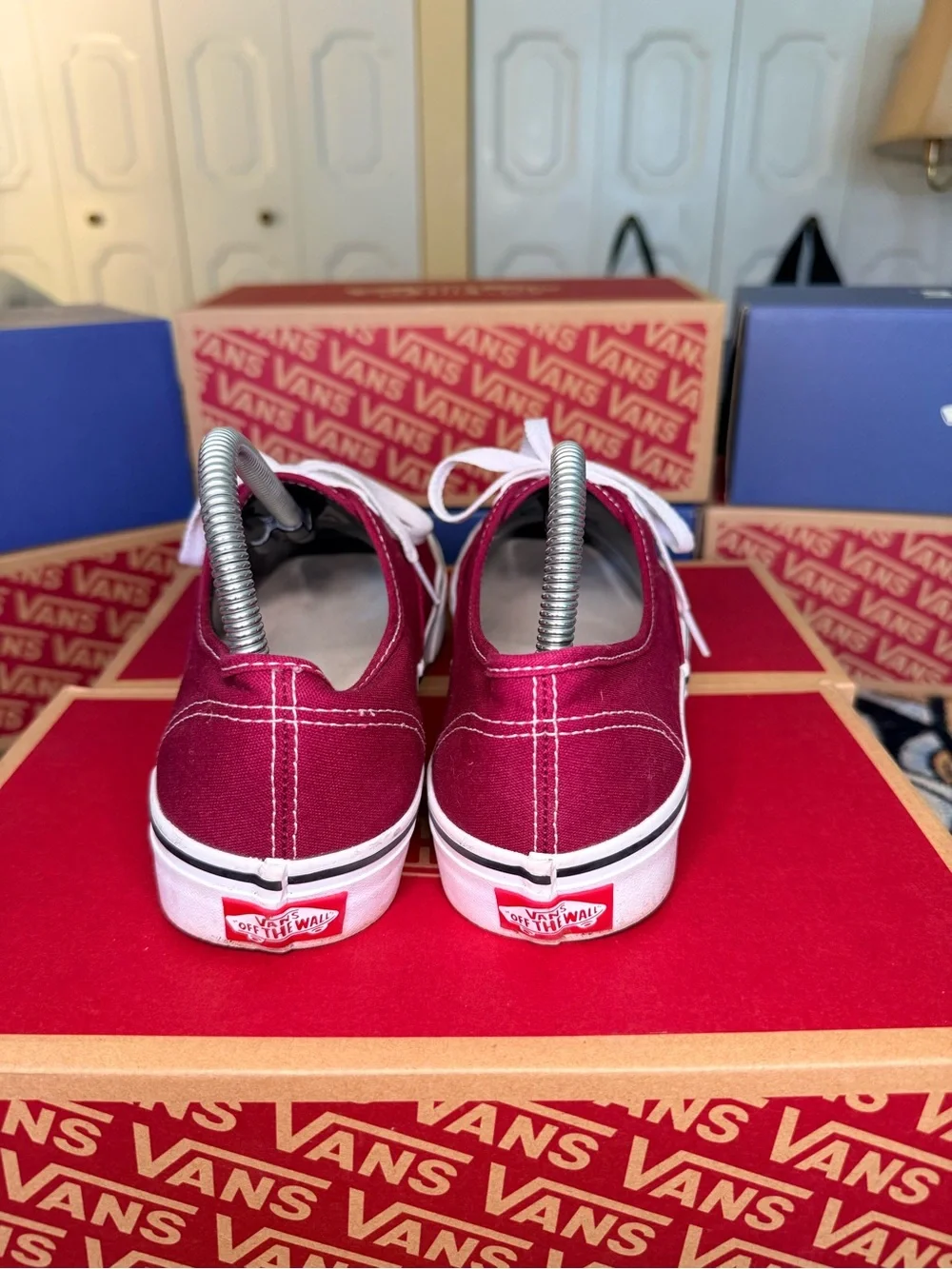 Gently Worn Vans Color Theory Authentics Rhododendron Men 8/Women 9.5